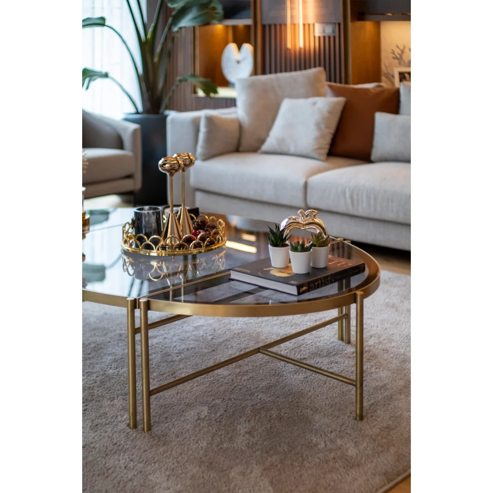 Onur Aygenc Interiors & Design - Lips Coffee Table