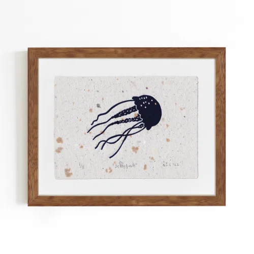 Çaçiçakaduz - Jellyfish Limba Wood Framed Lino Print
