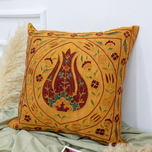 Soho Antiq - Laden Silk Suzani Handmade Pillow