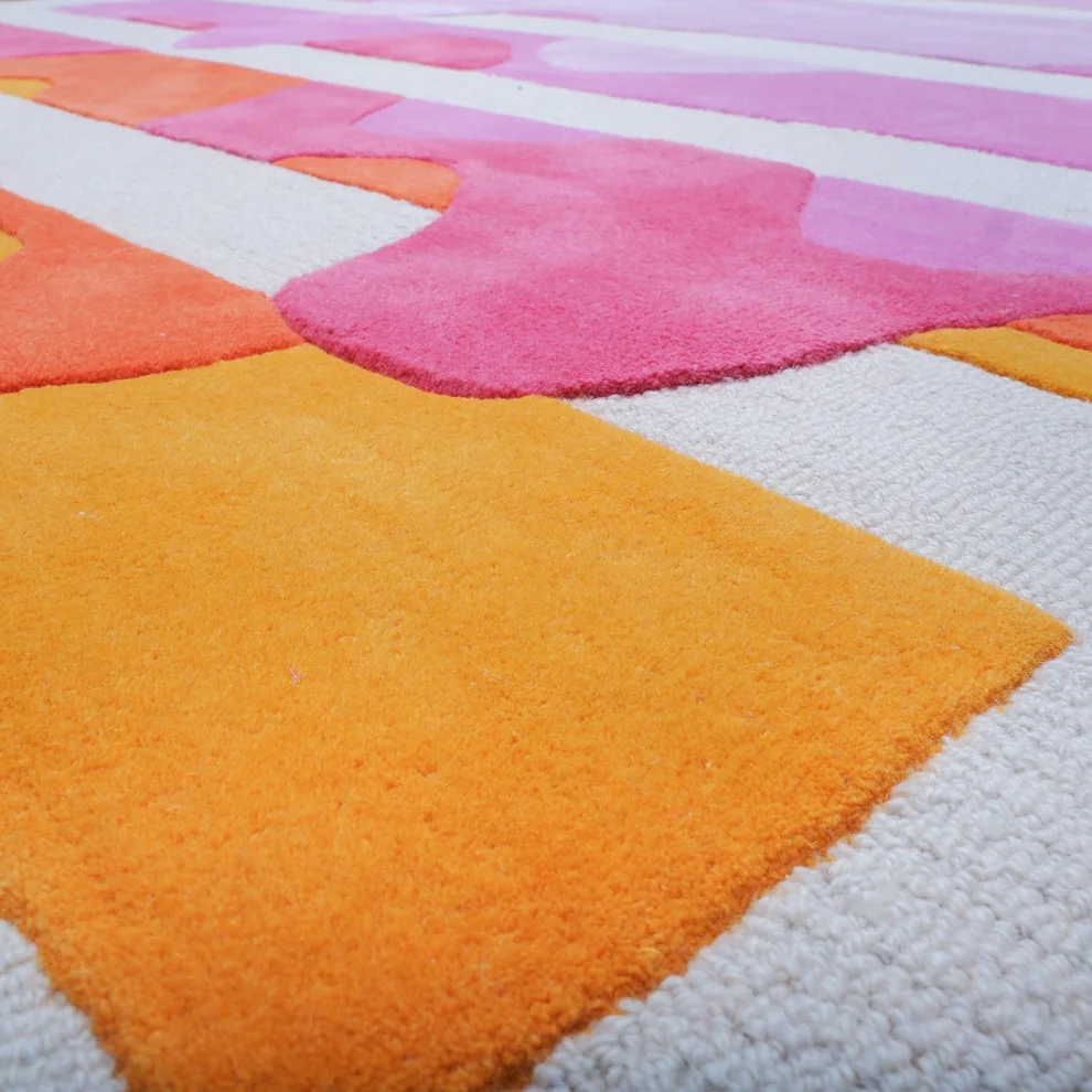 Studio Potato - Pink Division Handtufted Carpet
