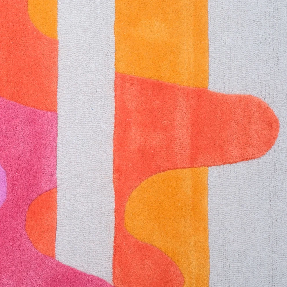 Studio Potato - Pink Division Handtufted Carpet