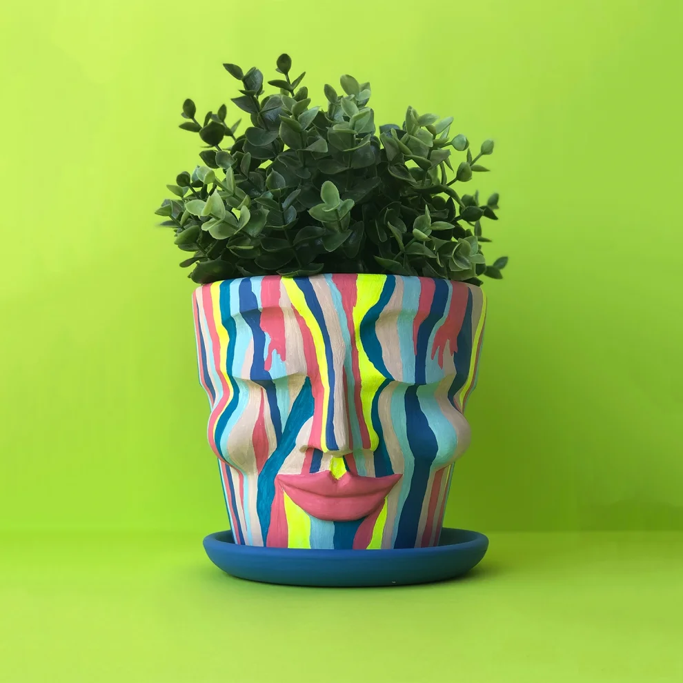 Eva's Art Design Studio - Zebra- Patterned Head Pot