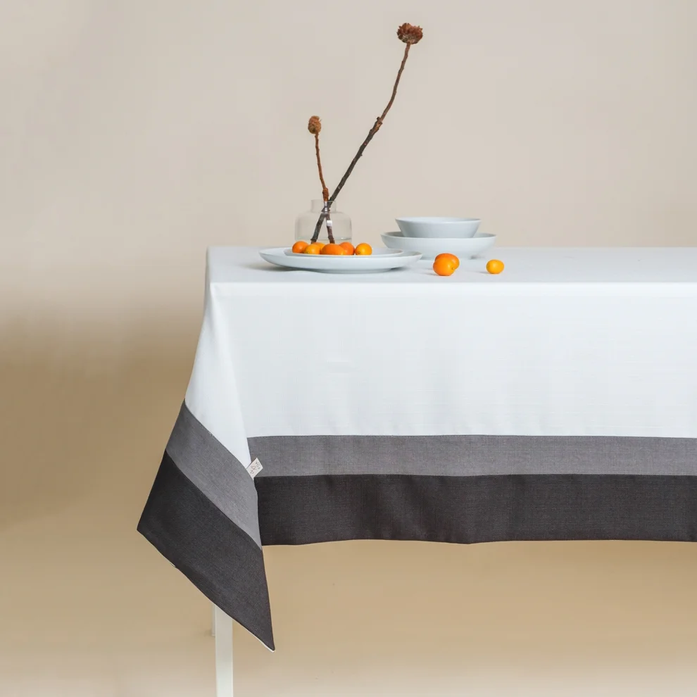 Foa Design - Banded Tablecloth