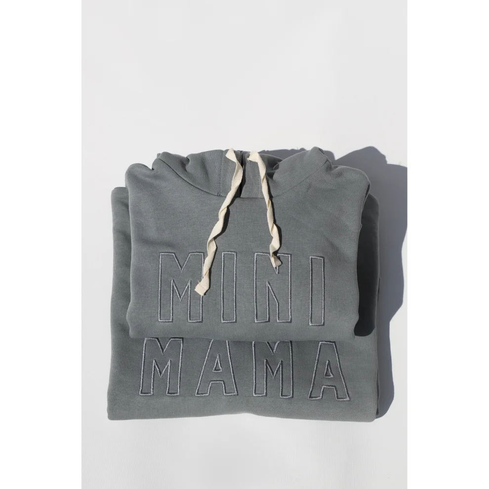 Lavra Studio - Mama Embroidered Oversize Mother Sweatshirt