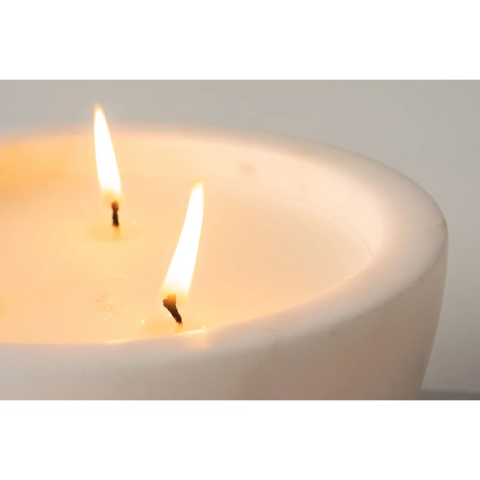 Oino Studio - Ziya Stone Candle