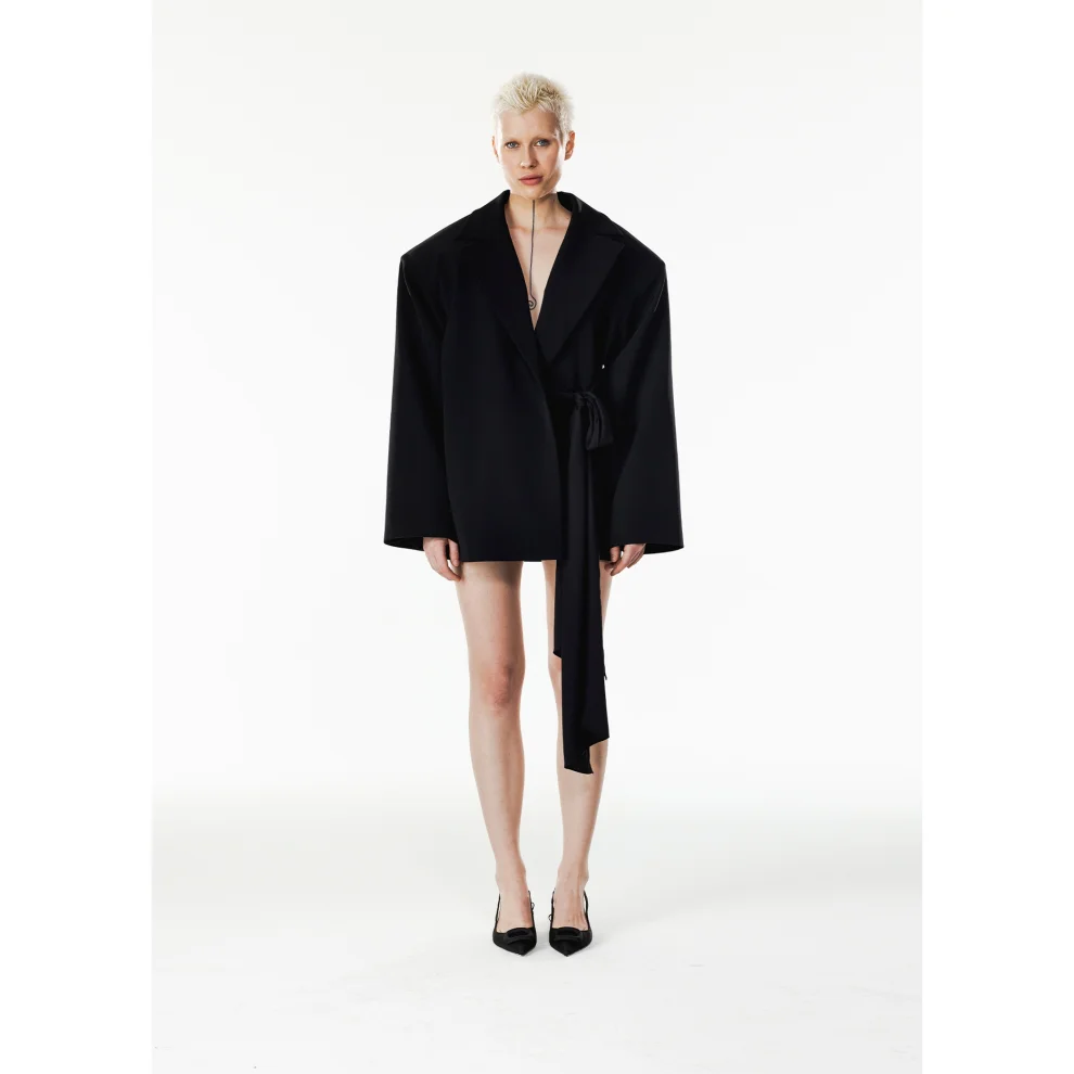 Quatervois - Oversize Jacket With Removable Belt