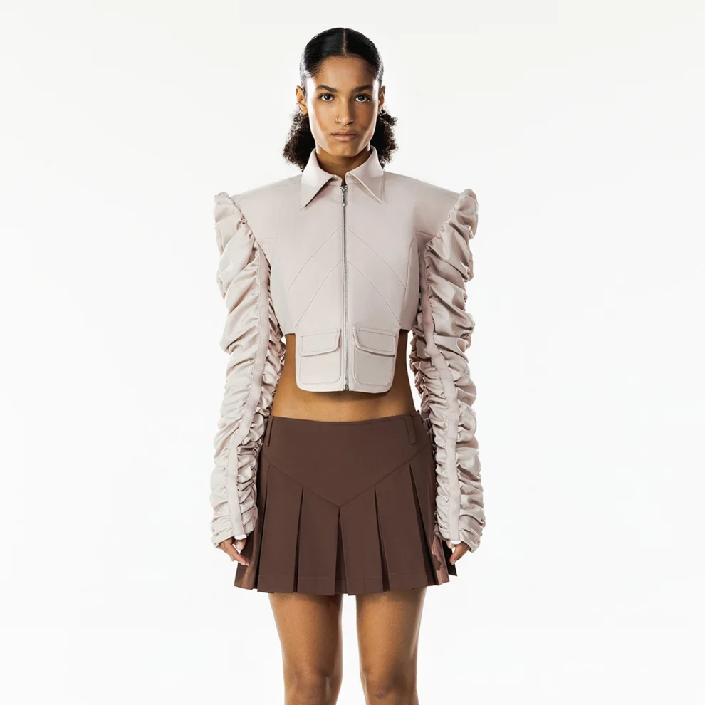 Quatervois - Crop Jacket With Shirred Sleeves