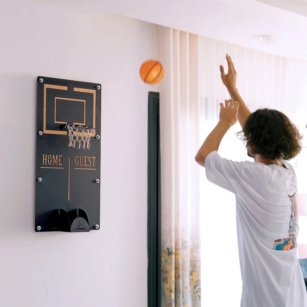 Archtwain - Mega Basketball Craft Wall Game