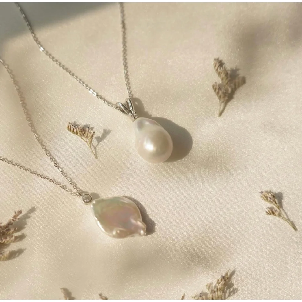 Mlini Jewelery - Precious Pearl Necklace