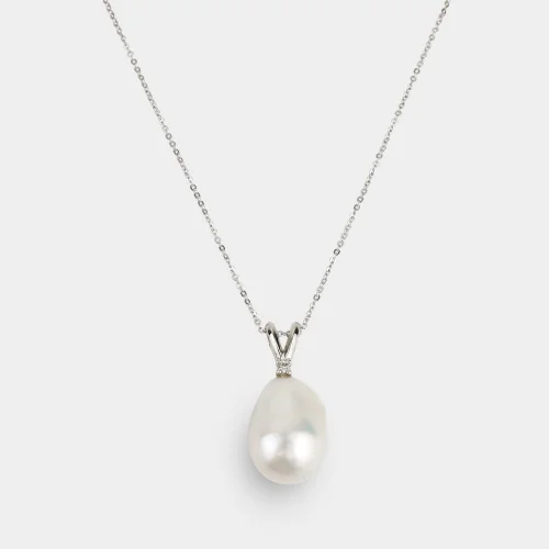 Mlini Jewelery - Precious Pearl Necklace