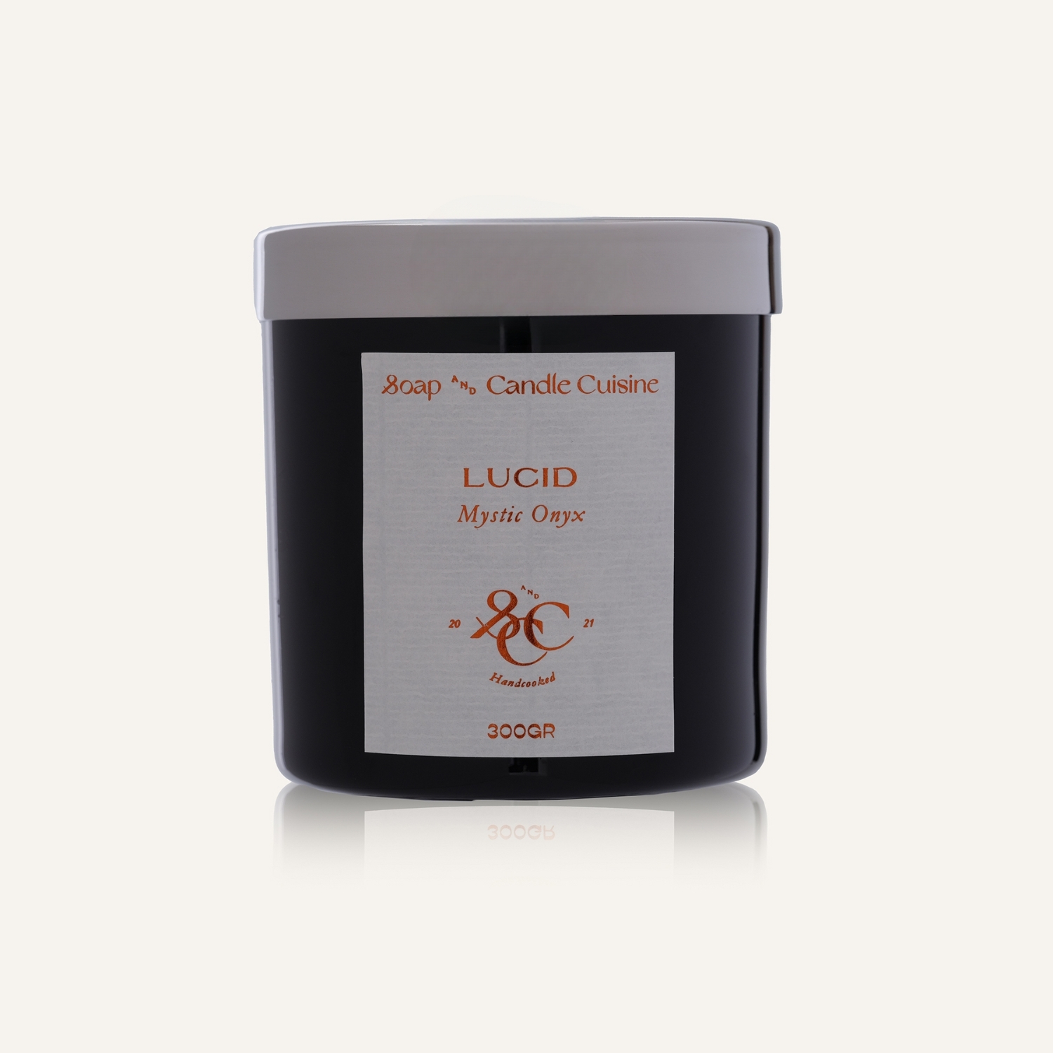 Natural Soy Candle With Woody-oriental Scent 300 Gr