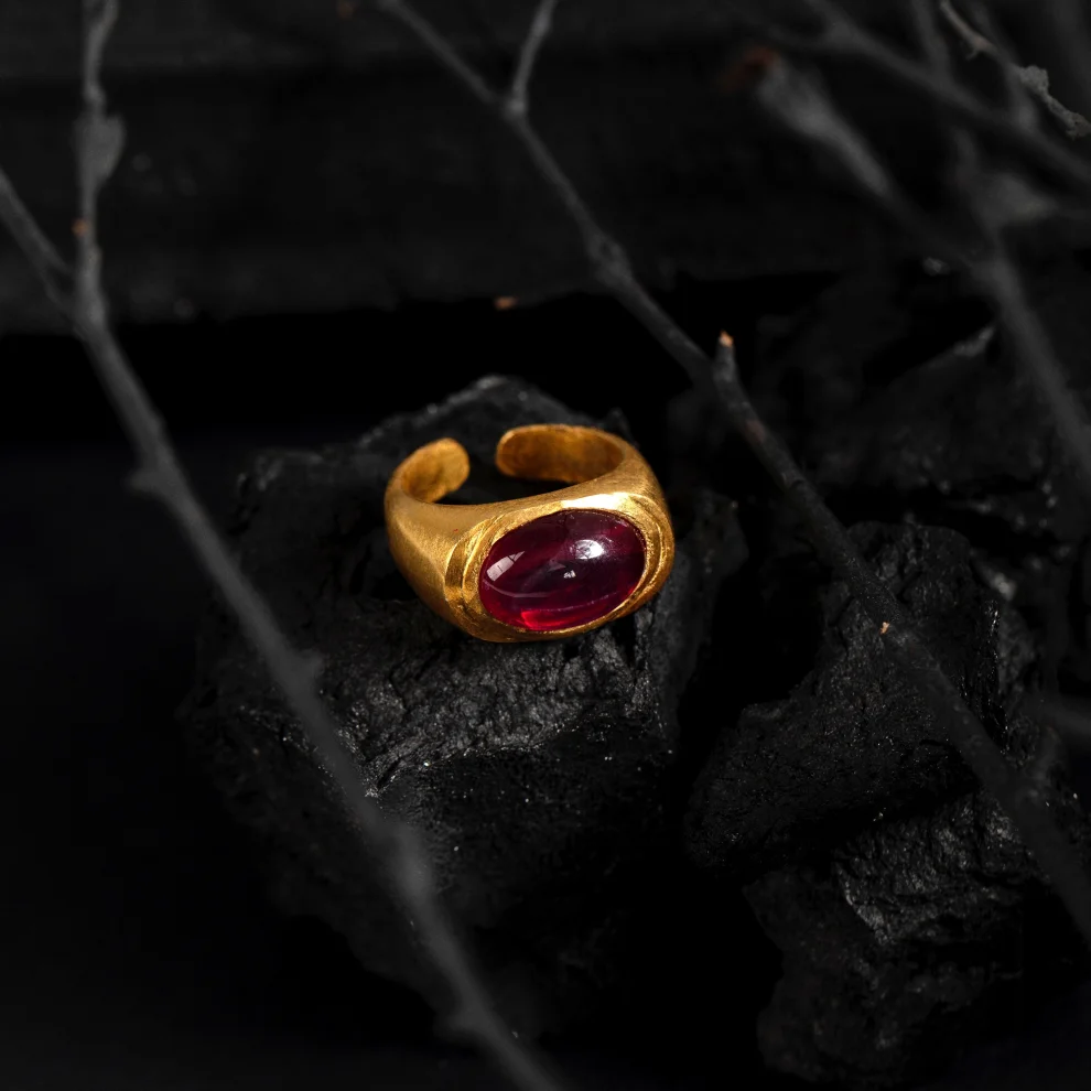 Hesperides Jewelry - Roman Signet Yüzük - Star Ruby