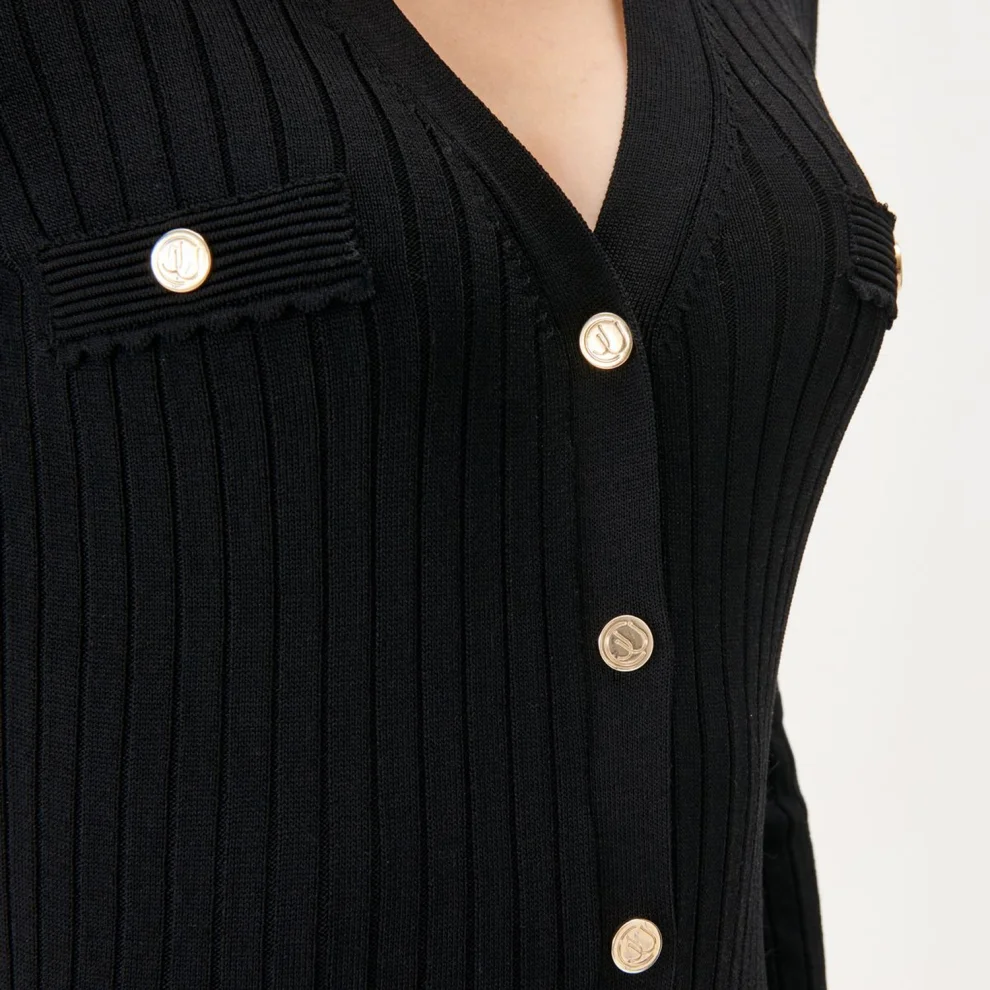 Joinus - Button Detailed Bell Midi Knitwear Dress