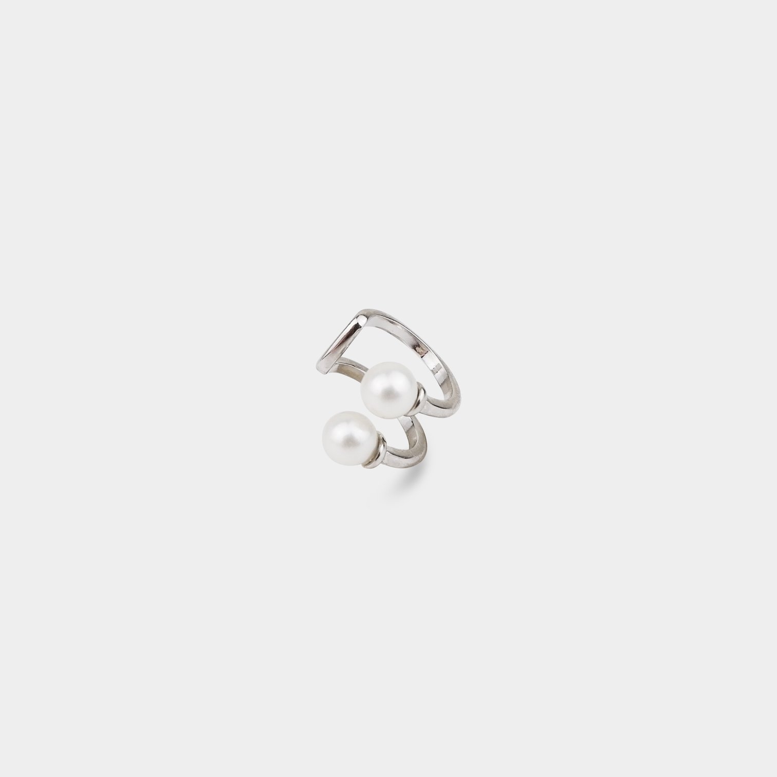 Colette Pearl Earcuff