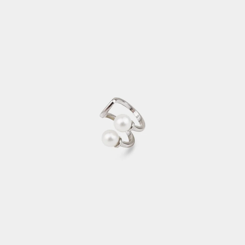 Mlini Jewelery - Colette Pearl Earcuff