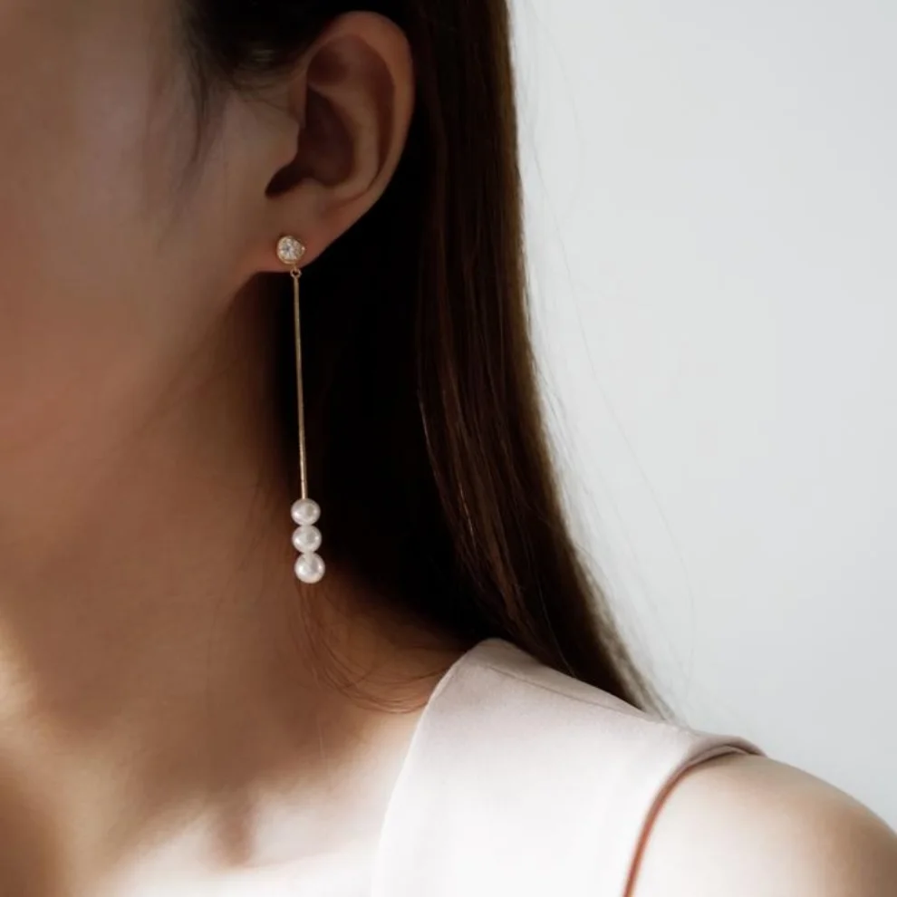 Mlini Jewelery - Orbs Pearl Earring
