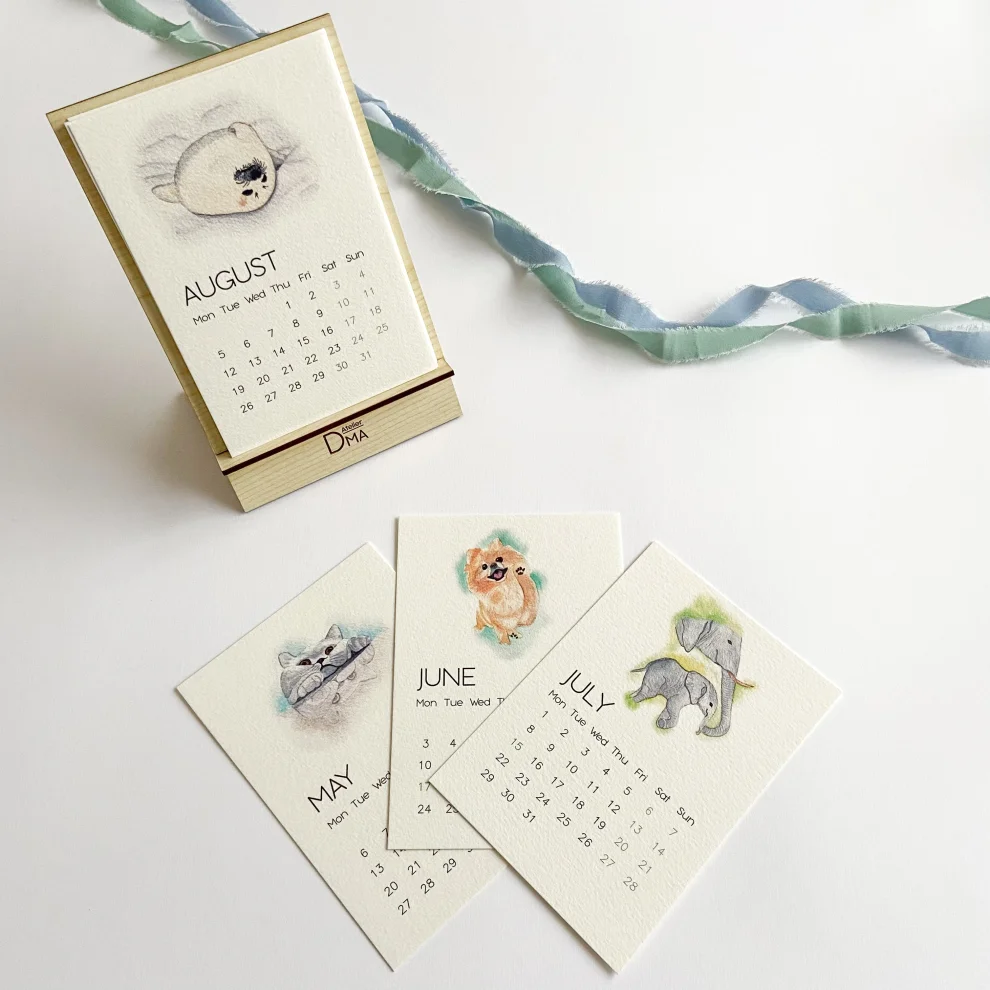 Atelier Dma - 2024 Sweet And Cute Animals Desk Calendar
