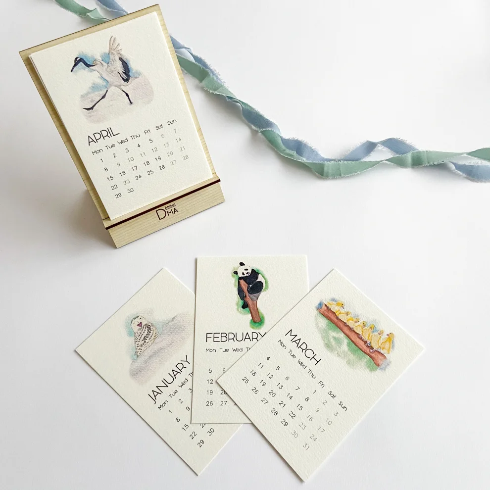 Atelier Dma - 2024 Sweet And Cute Animals Desk Calendar - Without Stand