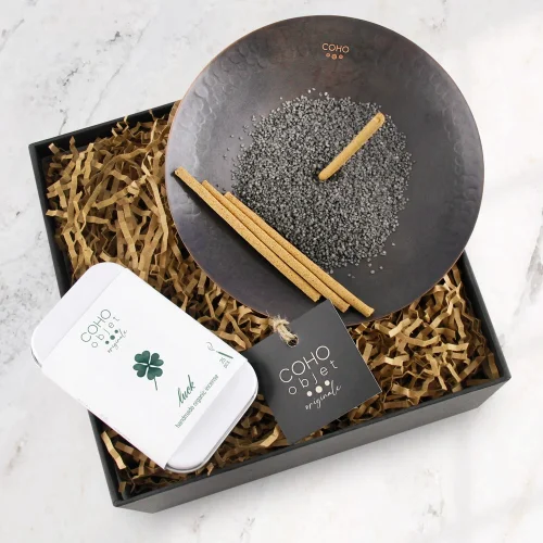 Coho Objet	 - Box Luck Incense & Antique Prana Copper Incense Burner Gift Set