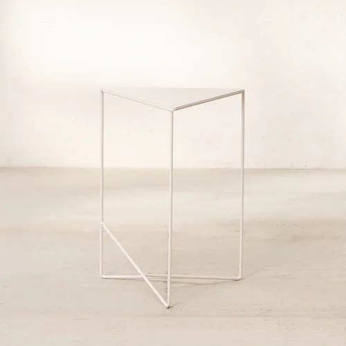 Modabilya - Trister Metal Side Table