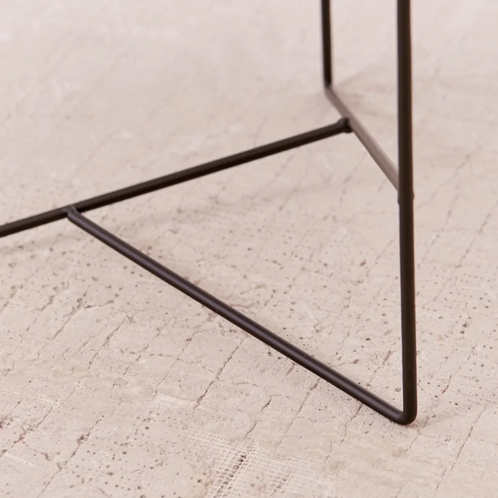 Modabilya - Trister Metal Side Table