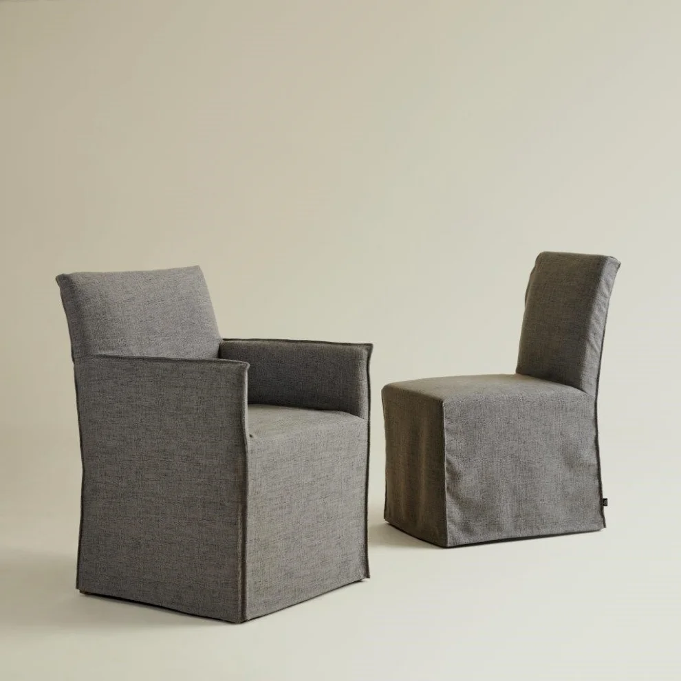 Ash Interni - Cape Chair With Armrest