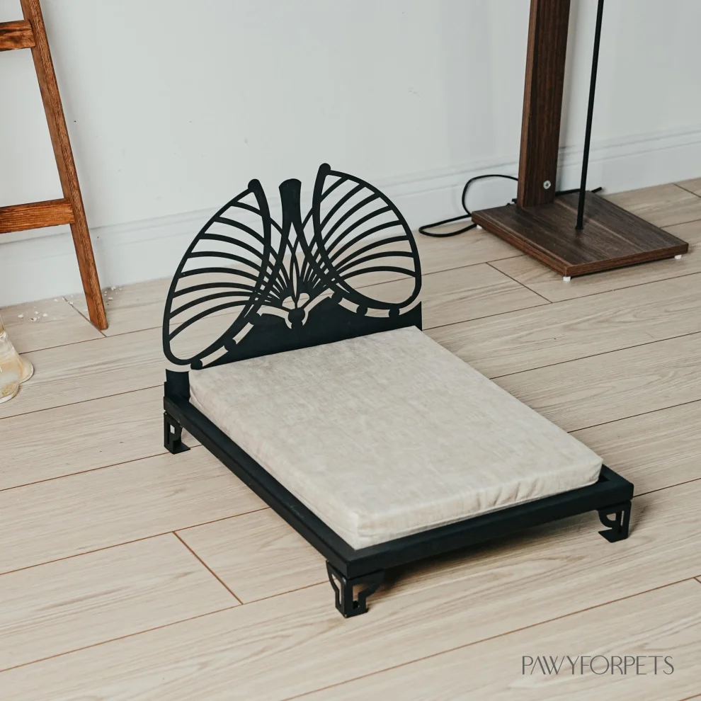 Pawy - Metal Cat / Dog Bed - Ill