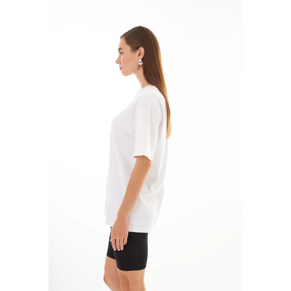 Beauty Bites - Zoe Oversize Tshirt