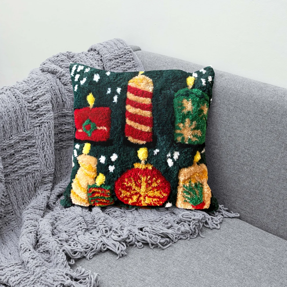 Fille a Fille Design Studio - Christmas Pillow