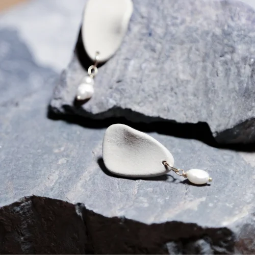 Gazelle Jewelry - Zadie-handmade Stoneware Ceramic Pearl Earrings