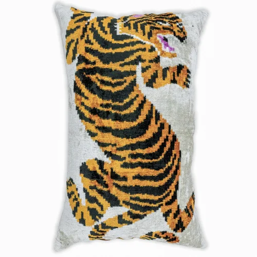 Soho Antiq - Zahter Tiger Figured Handmade Velvet Pillow