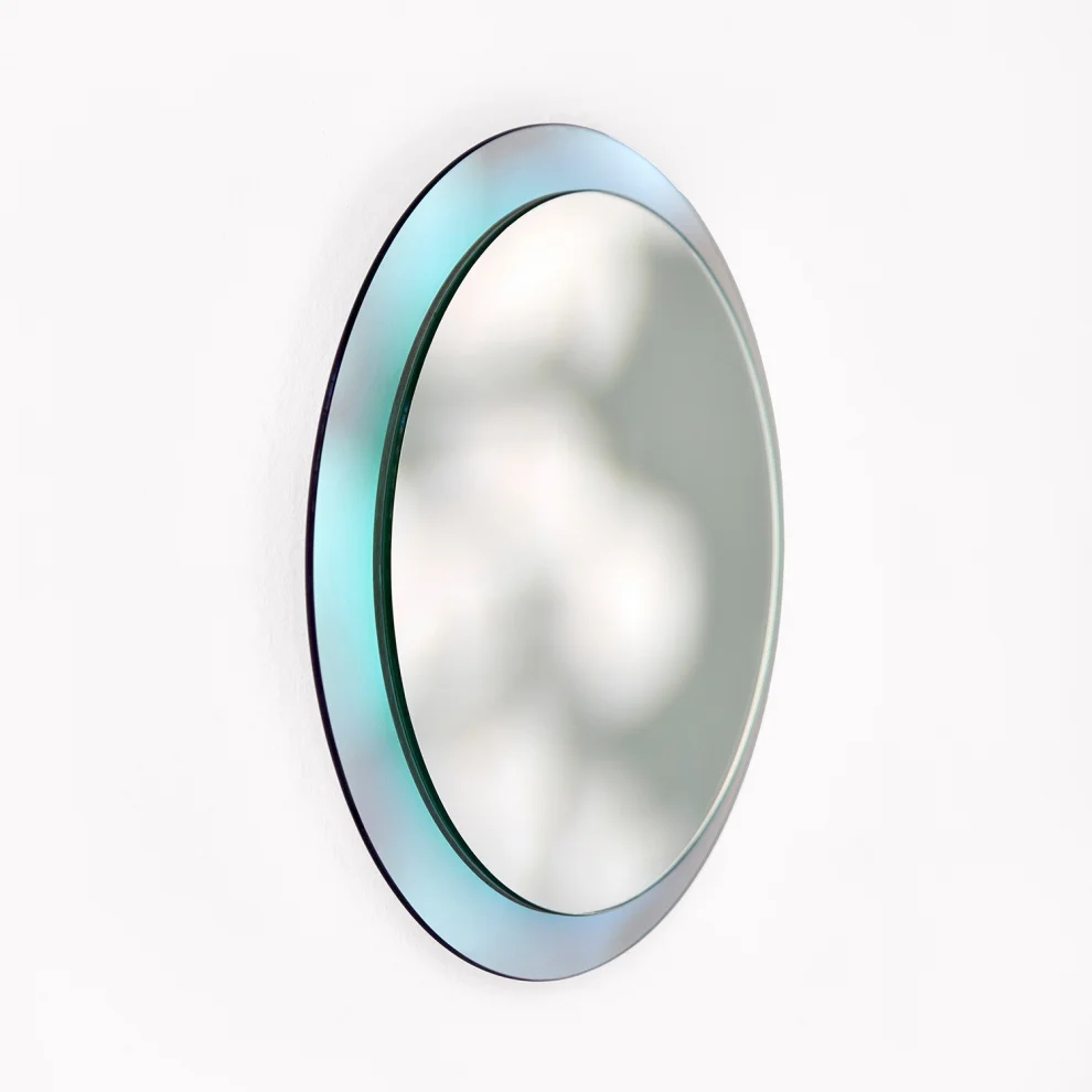 Yugen Lab - Luna Mirror