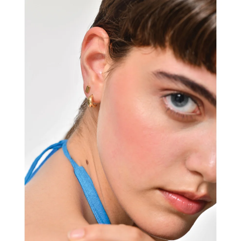 Yvris - Dome Earrings