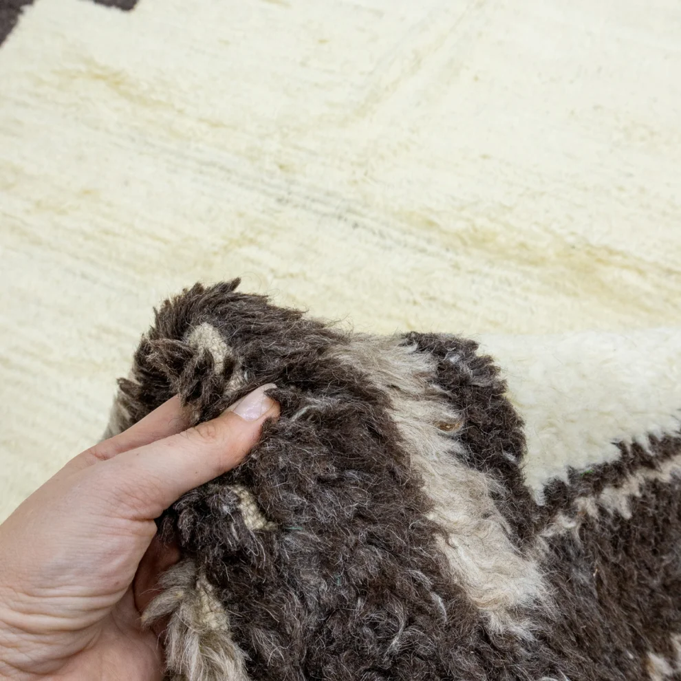 Soho Antiq - Eftal Modern Large Hand-woven Wool Rug