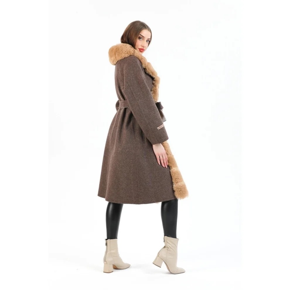 Trend Studio İstanbul - Amelia Vegan Fur Decorated Coffee Cashmere Coat