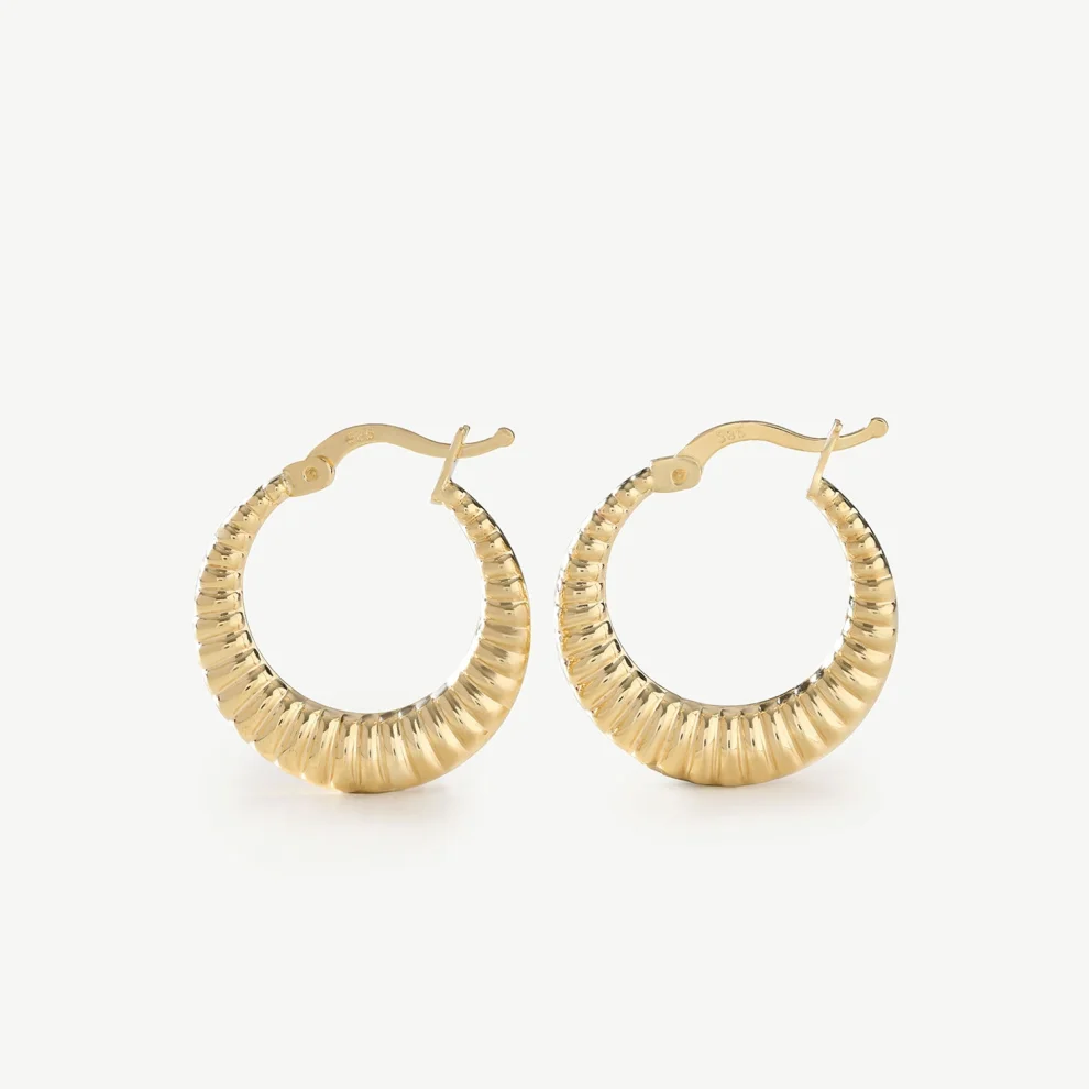 Yvris - Ridged Round Hoops