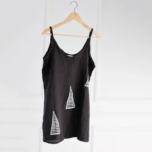 Tofitowel - Pyramid Printed Sleeveless Buldan T -shirt