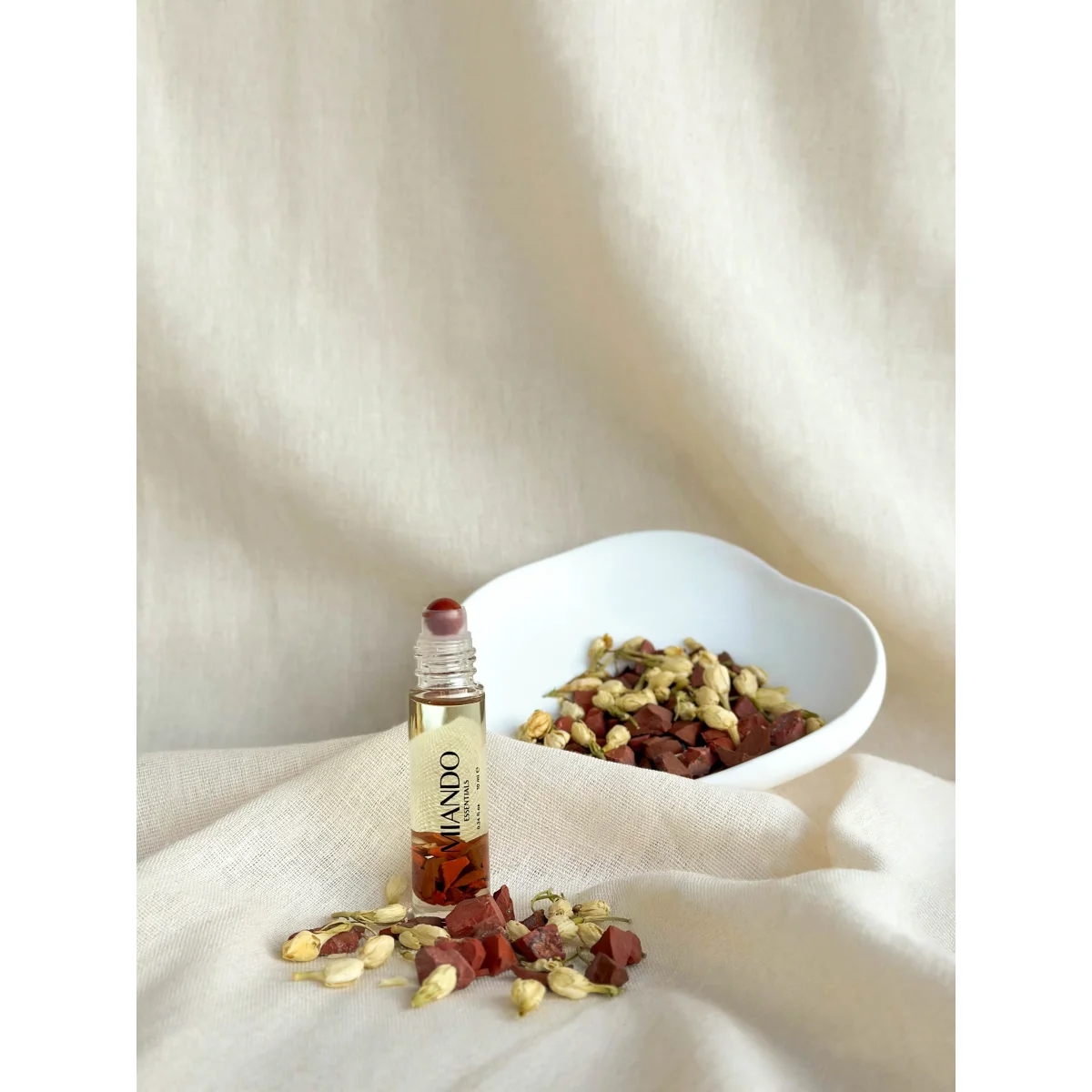 Miando Essentials - Create Set / Essential Oil And Crystal Roll On Set ...