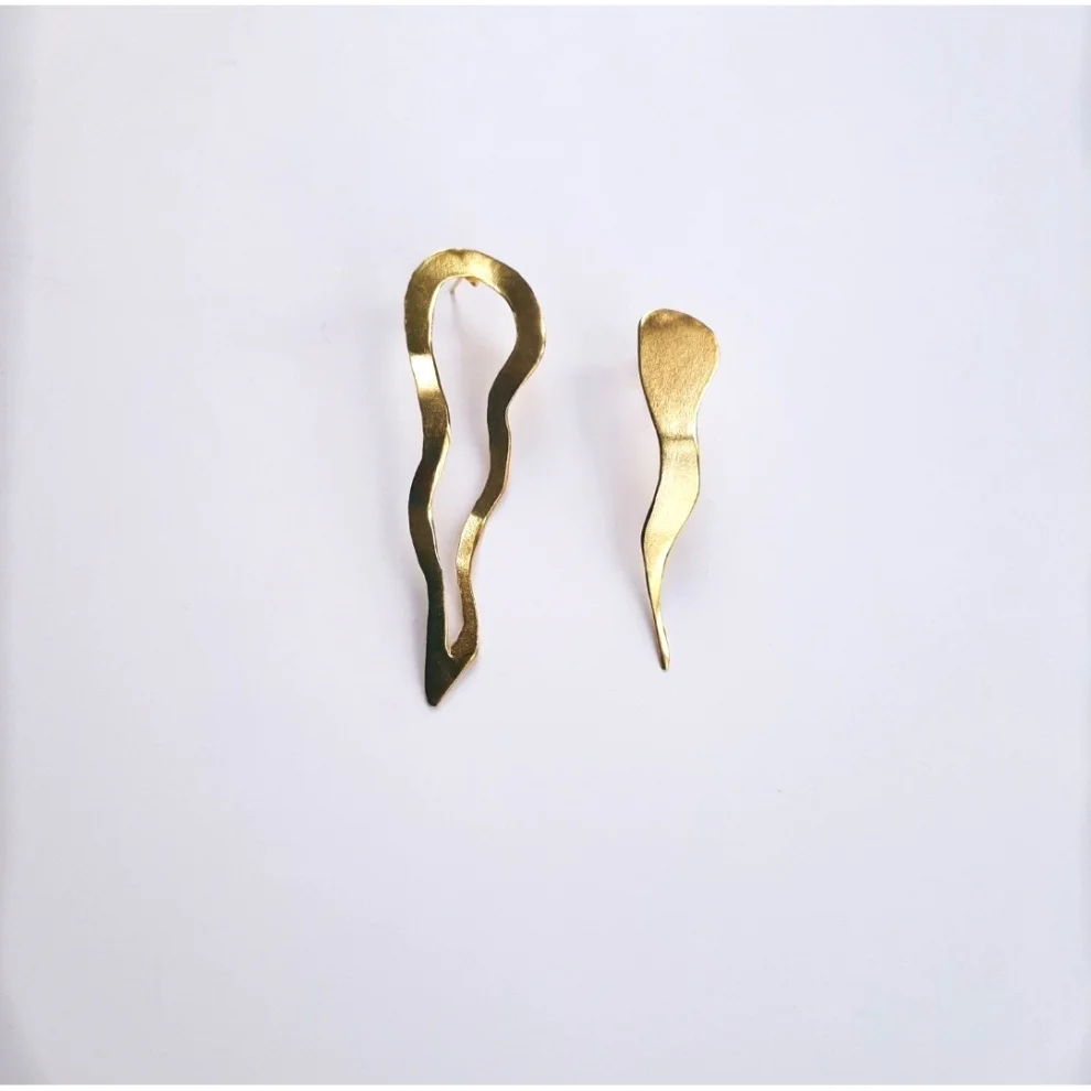 who.is.perfect - Missing Pieces Gold Earring