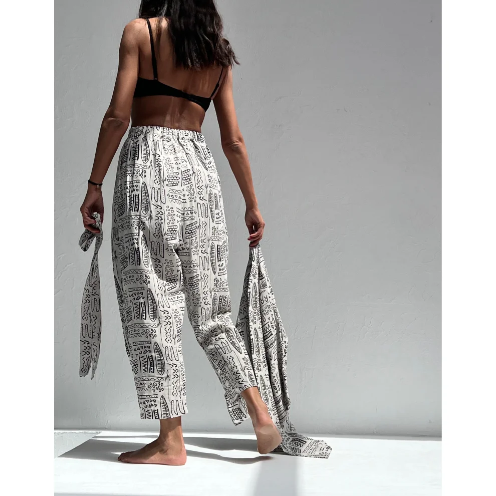 Hangout Design Store - Narita Linen Harem Pants