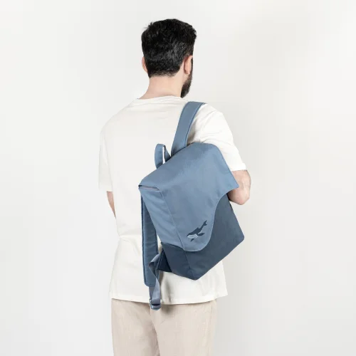 Design Vira - Blue Whale Flowsoul Backpack