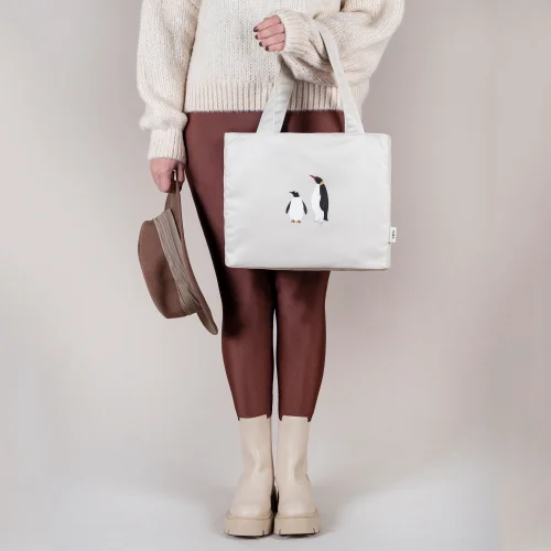 Design Vira - Emperor Penguin Handbag