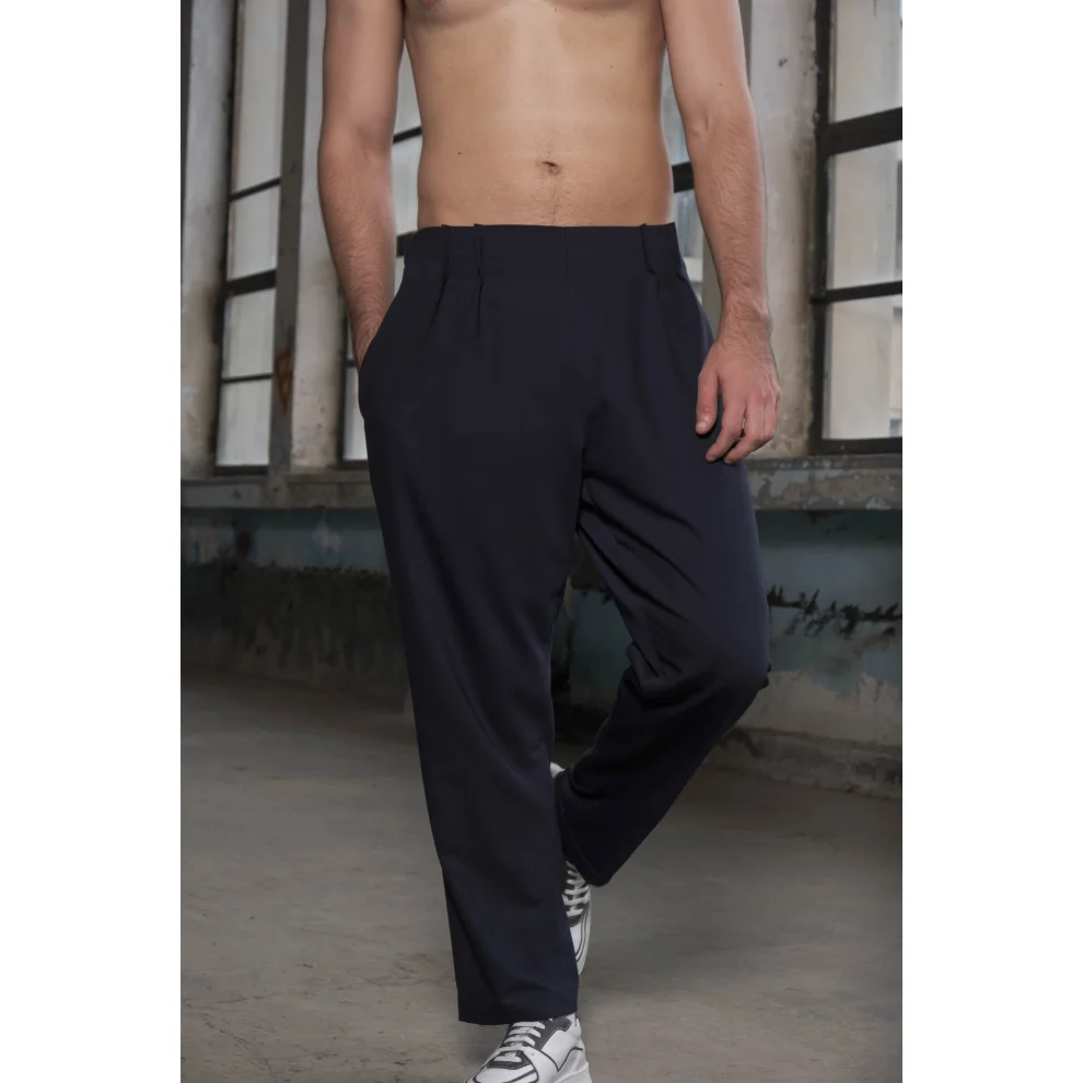 Evoq Nine - Pleated Trousers