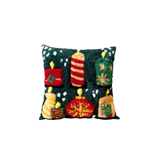 Fille a Fille Design Studio - Christmas Pillow