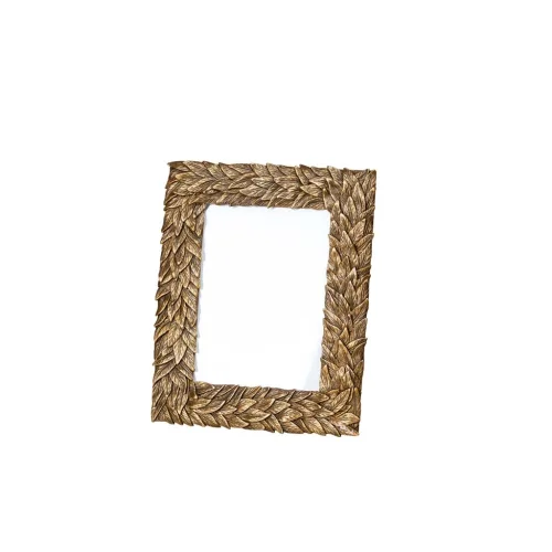 Ritzy Fine Living - Delmara Frame