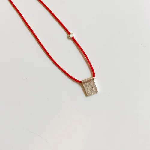 The Pheia - Plate String Necklace