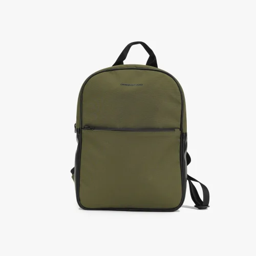 Design Studio - Urban Backpack