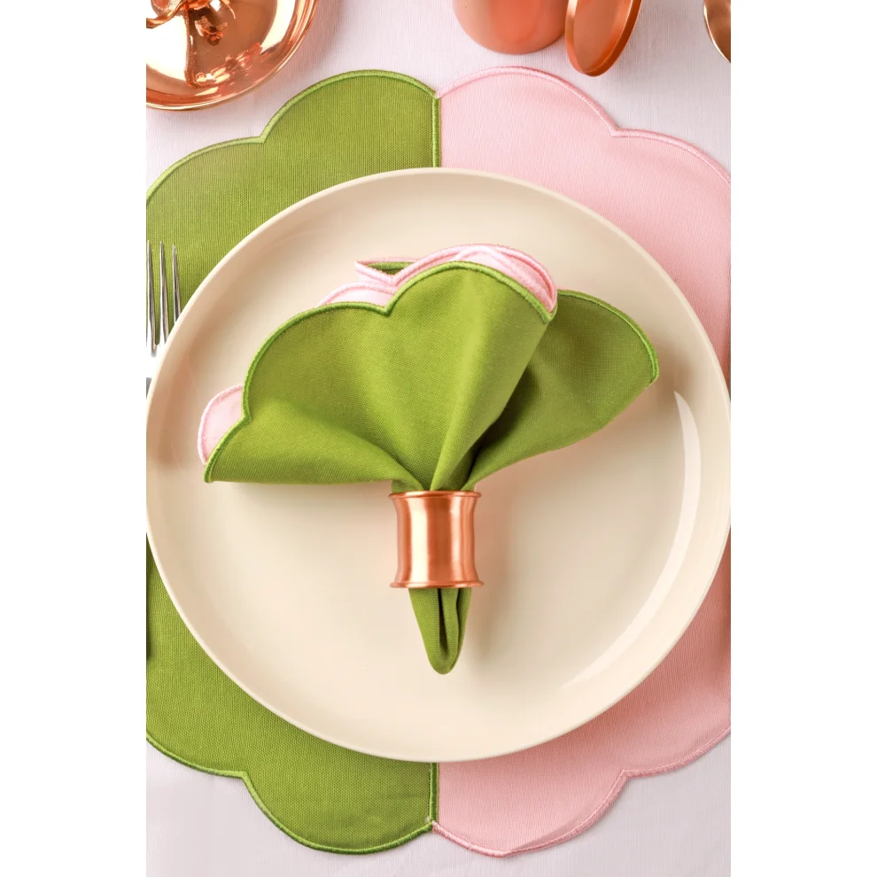 Gaia's Store - Luna 4-piece Matte Copper Ring Napkin Holder Set