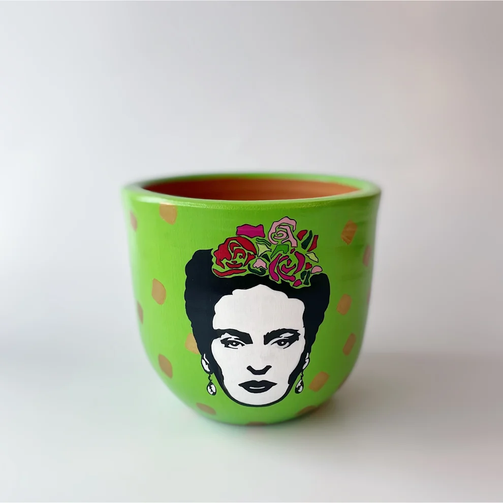 The Pot - Frida Saksı