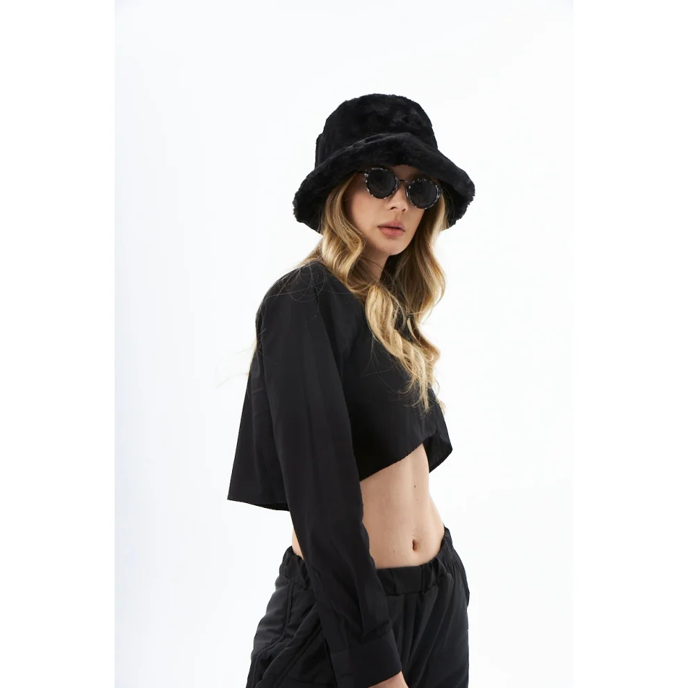 Evoq Nine - Asymmetric Cut Crop Shirt